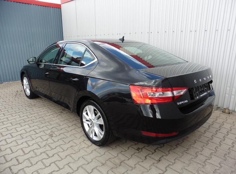 Škoda Superb III 1,5 TSi Style DSG, Navi, 1 - fotka 6 z 18