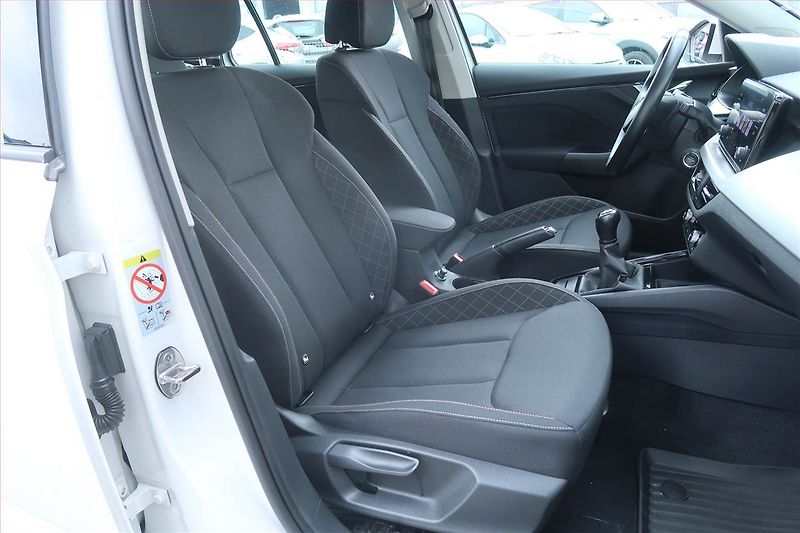 Škoda Scala (2023) 1.0 TSI, Serv.kniha, Tempomat - fotka 9 z 22