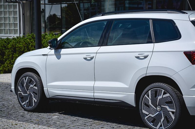 Škoda Karoq (2023) 1,5Tsi Sportline Exclusive DSG - fotka 8 z 30