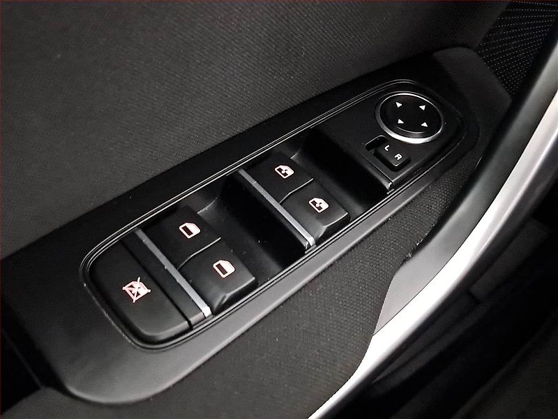 Kia Ceed (2021) 1.0 T-GDI, Serv.kniha - fotka 16 z 17