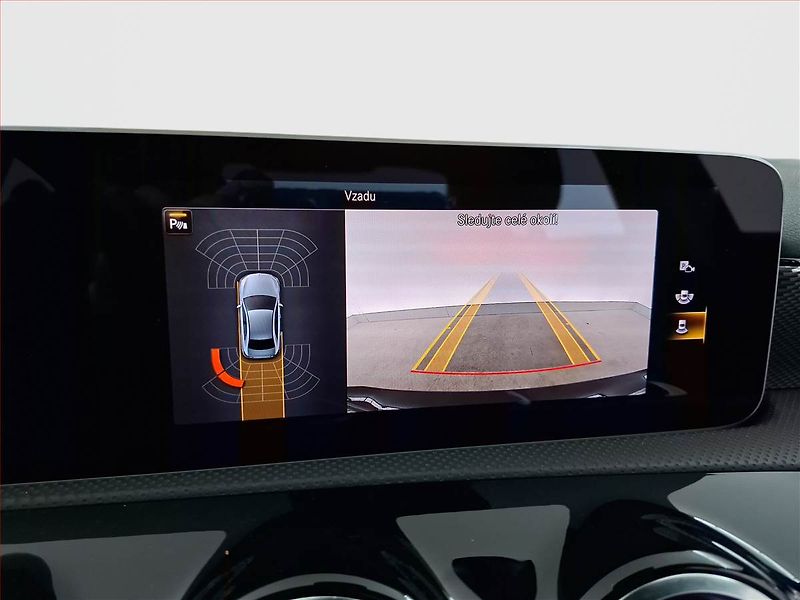 Mercedes-Benz Třídy A (2020) A 200 - fotka 16 z 22