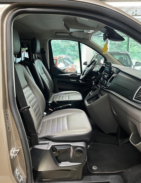 Ford Tourneo Custom Titanium X L2 125kW, ČR - fotka 10 z 24