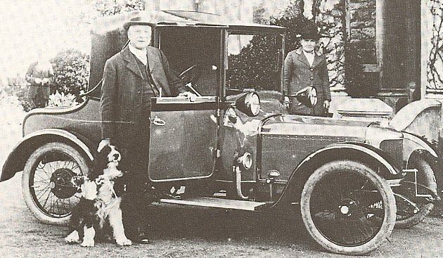 Automobil - cyclecar Douglas z roku 1919., zdroj: Wikimedia Commons, volné dílo