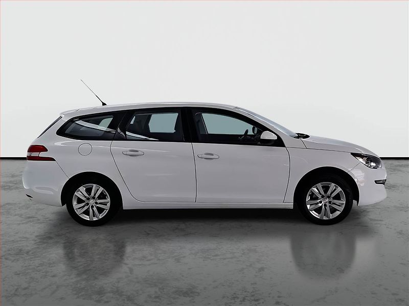 Peugeot 308 (2017) 1.6 BlueHDi, Serv.kniha - fotka 6 z 16