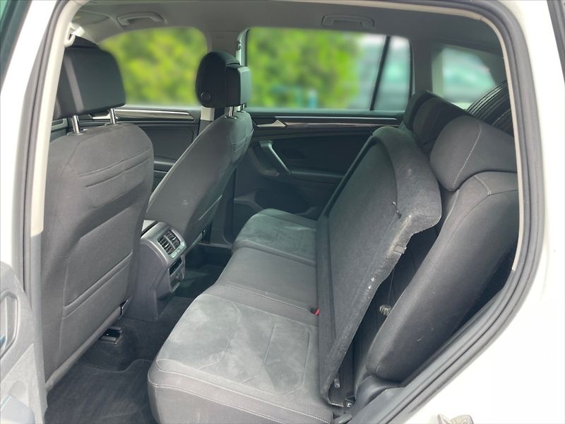 Volkswagen Tiguan 1,5 TSI Elegance DSG - fotka 8 z 11