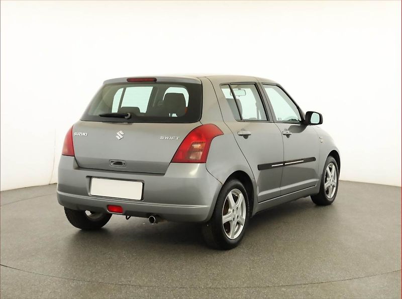 Suzuki Swift (2005) 1.5, nová STK, Klima - fotka 5 z 15