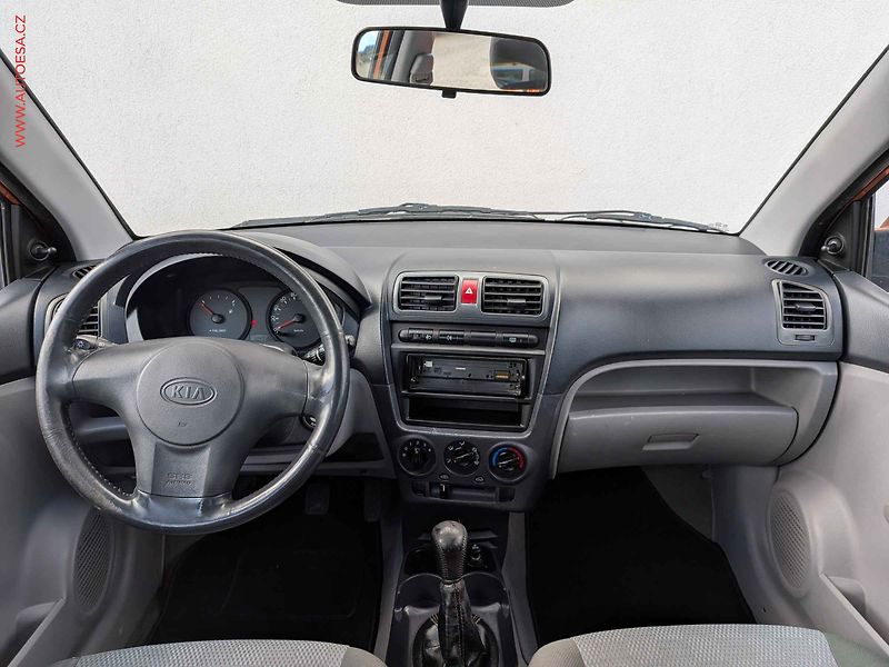 Kia Picanto (2006) 1.0i, ČR - fotka 8 z 11