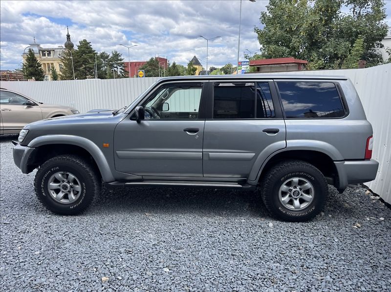 Nissan Patrol 3,0 Di GR Wagon 4X4 - fotka 4 z 50