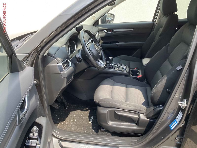 Mazda CX-5 (2018) 2.0, +ALU, navi, kamera - fotka 9 z 21