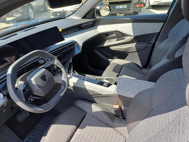 Peugeot 5008 (2026) BUSINESS Hybrid 145 e-DCS6 - fotka 9 z 27