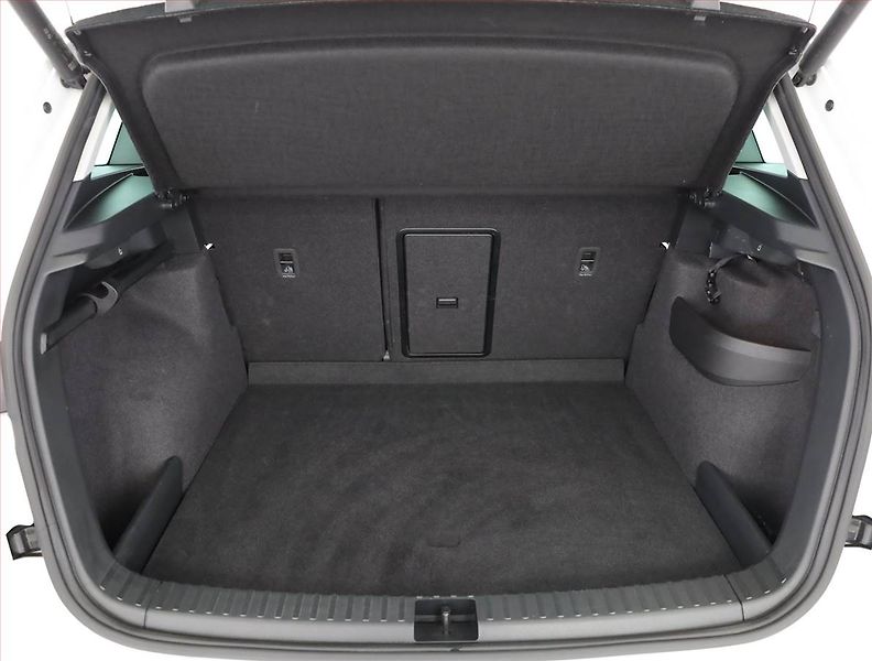Škoda Karoq (2024) Fresh 1.5 TSI, Fresh, DPH - fotka 20 z 21
