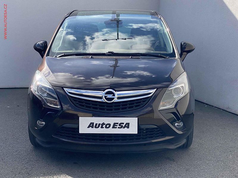 Opel Zafira (2016) 1.4T, ČR, AT, navi, park - fotka 2 z 18