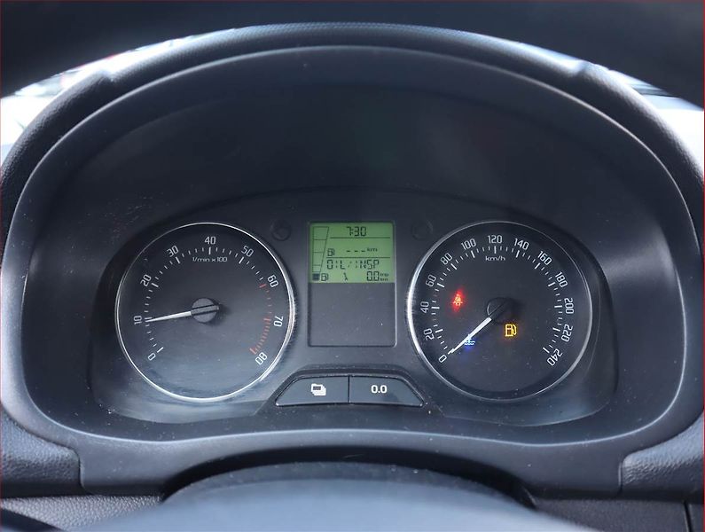 Škoda Fabia (2014) Extra 1.2 12V - fotka 11 z 14