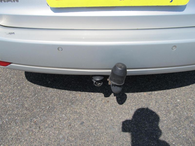 Volkswagen Touran (2011) 2.0TDI 7 míst  - fotka 35 z 60