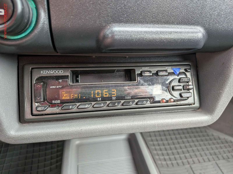Škoda Felicia (1999) 1.3i, 2.maj,ČR, GLX, šíbr - fotka 12 z 13