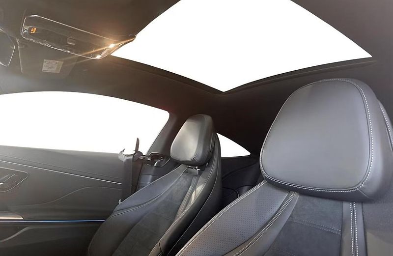 Mercedes-Benz CLE 300 4M AMG 360k Panorama Tažné - fotka 14 z 14