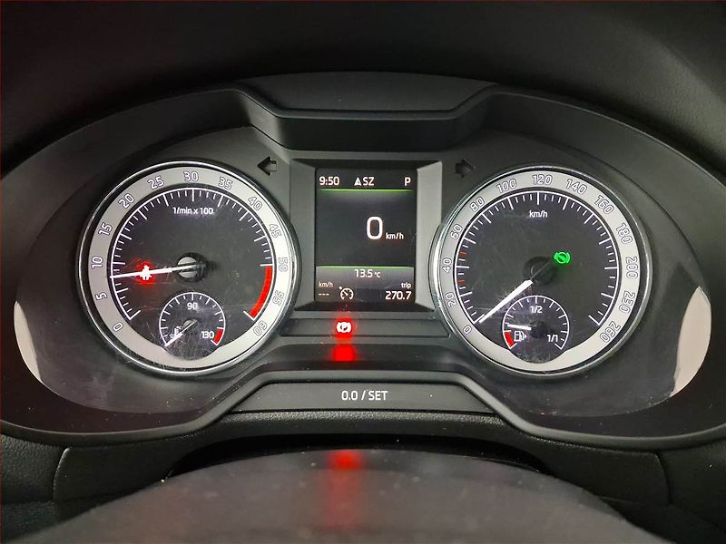 Škoda Octavia (2017) 2.0 TDI, Automat, Tempomat - fotka 11 z 23