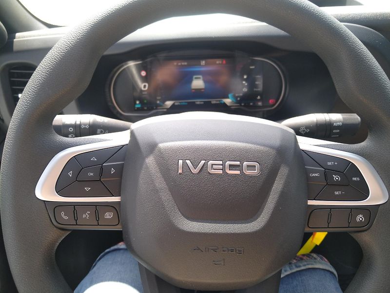 Iveco Daily 35S160  3,0L 4,2m - fotka 6 z 8