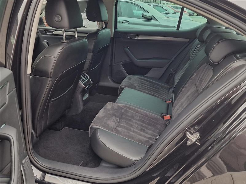 Škoda Superb 2.0TDI 147kW 4x4 DSG Style,ČR - fotka 17 z 50