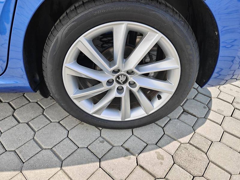 Škoda Scala Top Selection 7DSG 1,0TSI - fotka 21 z 23