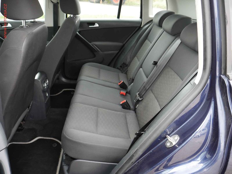 Volkswagen Tiguan (2013) 2.0 TDI, ČR, STK10/28 - fotka 10 z 15