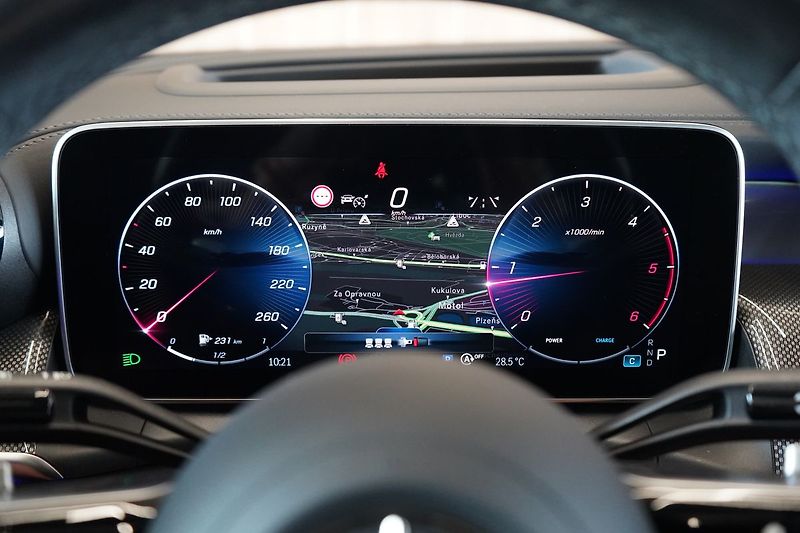 Mercedes-Benz GLC 220d Kupé 4M AMG, Masáž, 360° - fotka 23 z 50