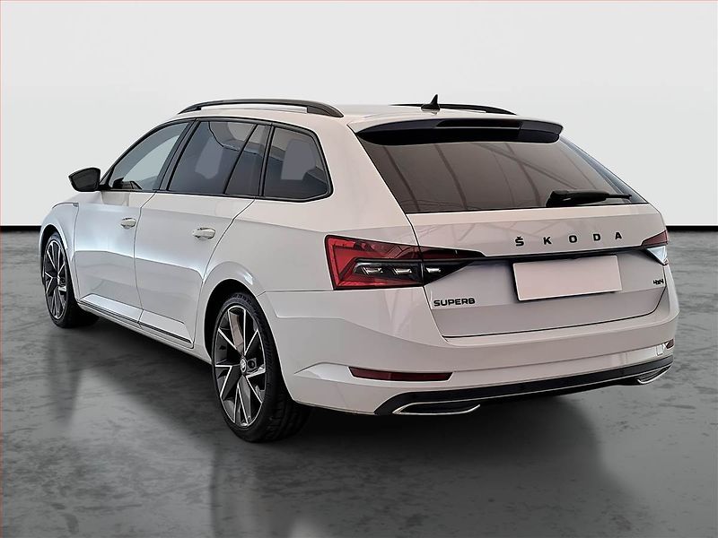Škoda Superb (2021) Sportline 2.0 TDI - fotka 4 z 23