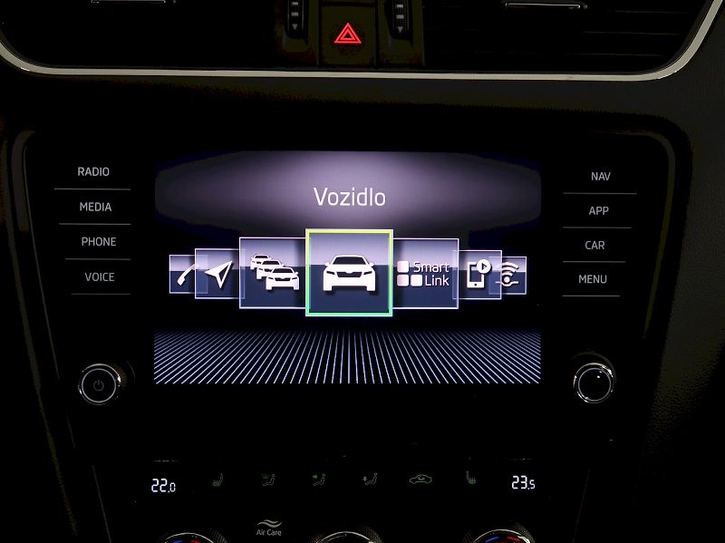 Škoda Octavia (2019) STYLE PLUS 1.5TSI 110KW DSG NA - fotka 20 z 38