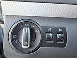 Volkswagen Touran 1,6 TDi/77kW - Webasto,TZ,... - náhled 19