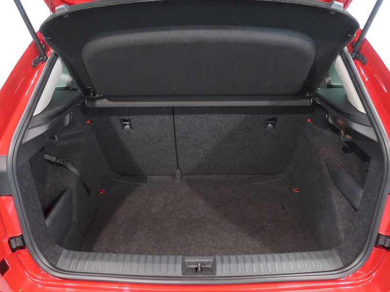 Škoda Kamiq (2026) SELECTION 1.0TSI 85KW - fotka 39 z 40