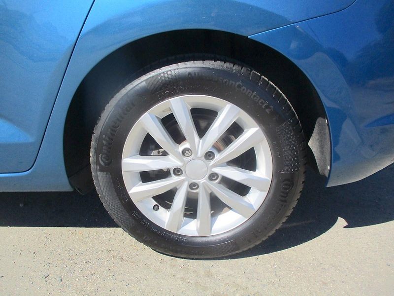 Volkswagen Touran (2016) 1.4TSi 110kW CLBMT 142tkm - fotka 40 z 47
