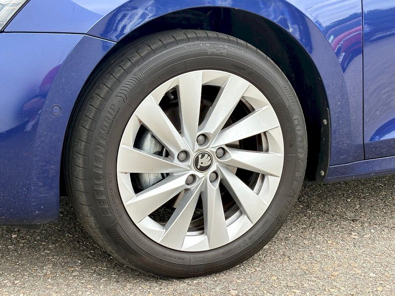 Škoda Octavia (2025) Combi DSG  1.5 TSI M-HEV /  11 - fotka 21 z 30