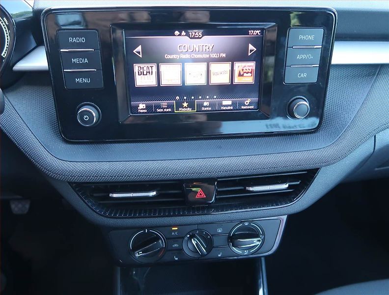 Škoda Fabia (2023) Ambition Plus 1.0, Tempomat - fotka 12 z 15
