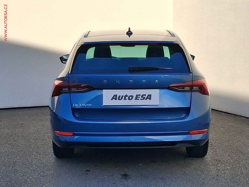 Škoda Octavia (2020) 1.0 TSI, ČR, LED, autoAC - fotka 5 z 20