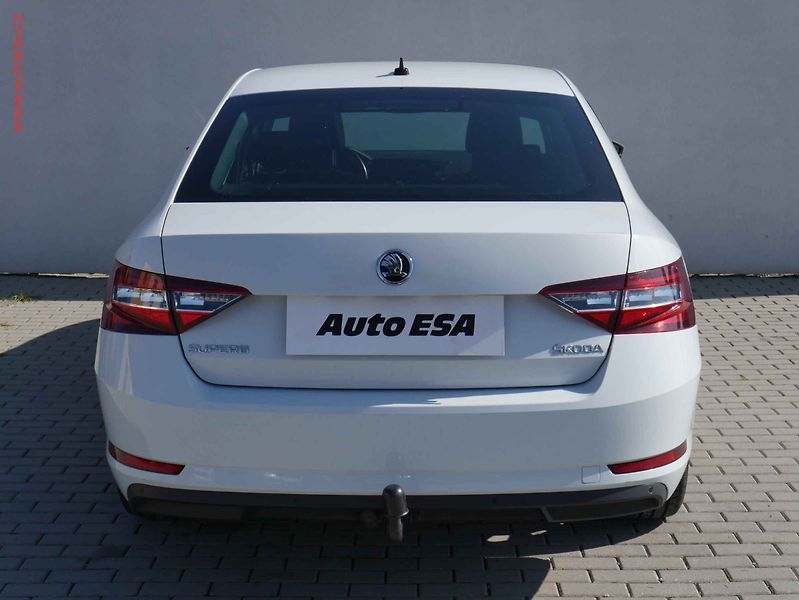 Škoda Superb (2016) 2.0TDi, ČR, Style - fotka 5 z 21