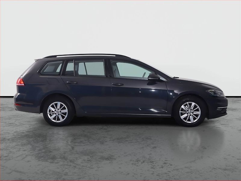 Volkswagen Golf (2018) 1.6 TDI, Serv.kniha, Tempomat - fotka 6 z 21