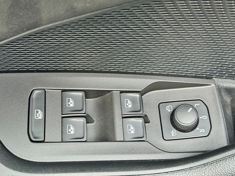 Škoda Octavia (2024) RS 2,0 TDI 147 KW AUT 4X4 - fotka 12 z 26