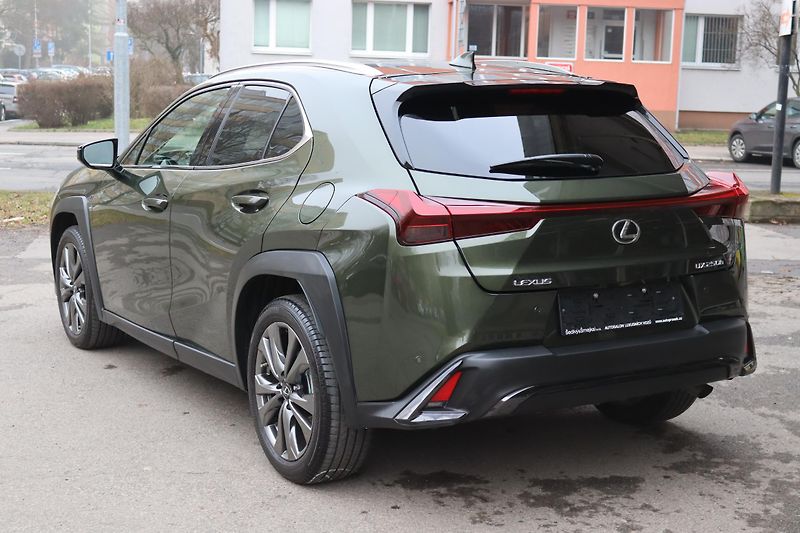 Lexus UX 250h F-SPORT DESIGN 2.0 135kW - fotka 13 z 50