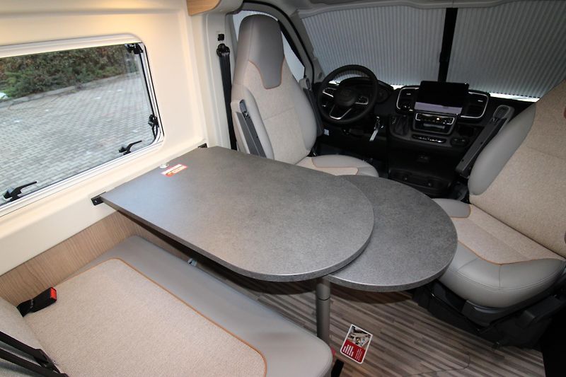 Malibu (2026) Van 640 FC výprodej - fotka 25 z 57