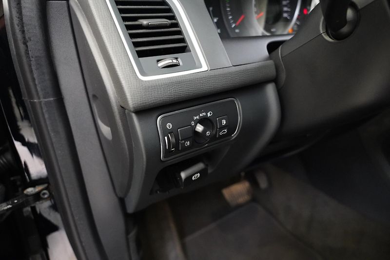 Volvo XC60 - fotka 11 z 27