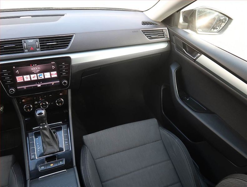 Škoda Superb (2018) Ambition 1.5 TSI, Automat - fotka 8 z 23