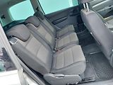 Volkswagen Sharan (2012) 2.0TDi 103kW 7míst - náhled 26