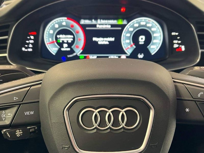 Audi Q7 (2023) S line 55 TFSI Quattro - fotka 16 z 20