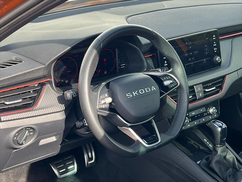 Škoda Kamiq 1,0 TSi 85kW 7DSG MONTE CARLO - fotka 10 z 31
