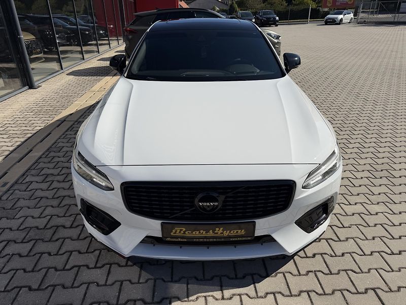 Volvo S90 (2020) 228kW T6 AWD R-DESIGN HUD K360 - fotka 15 z 47