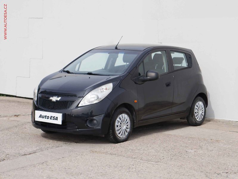 Chevrolet Spark (2011) 1.0i, AC - fotka 3 z 15