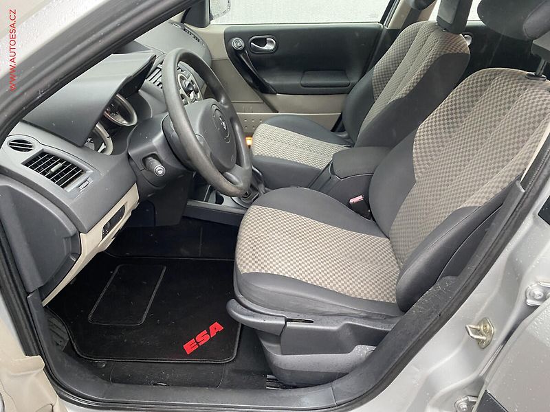Renault Mégane (2006) 1.6 16V, Avantage, AC - fotka 10 z 16
