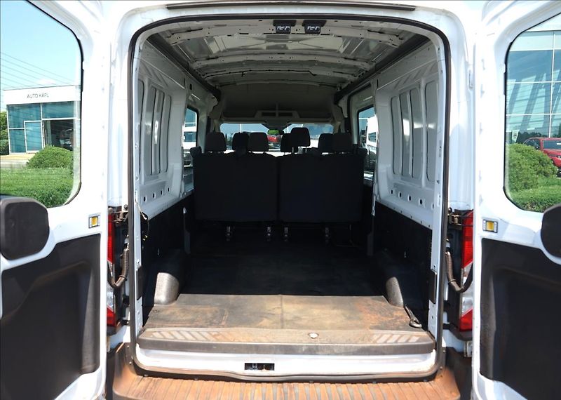 Ford Transit 2,2 TDCI  L3 4WD 7-míst - fotka 4 z 21