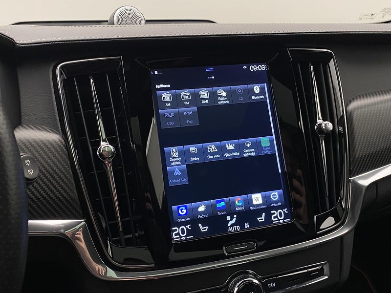 Volvo V90 CC T6 AWD OCEAN RACE AUT CZ - fotka 45 z 57