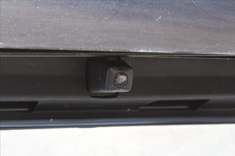 Volkswagen Amarok 3,0 TDI  ČR,AUTOMAT,4x4,DPH - fotka 28 z 33
